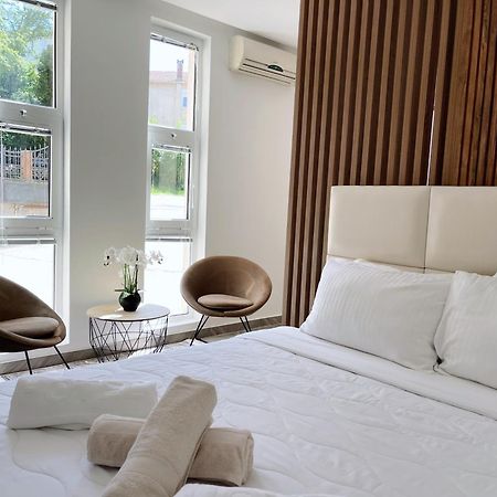 Guest House Koliqi - Hotel & Apartments Ulcinj Eksteriør billede
