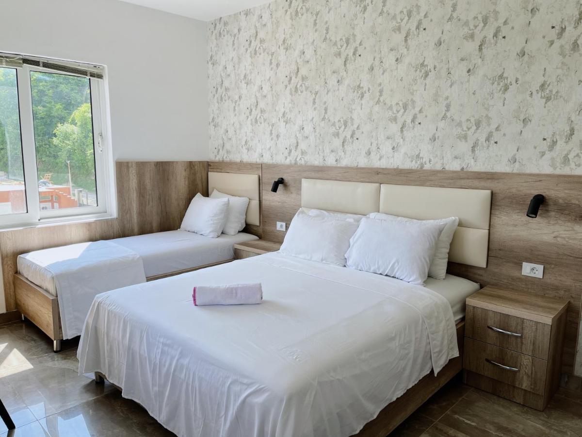 Guest House Koliqi - Hotel & Apartments Ulcinj Eksteriør billede