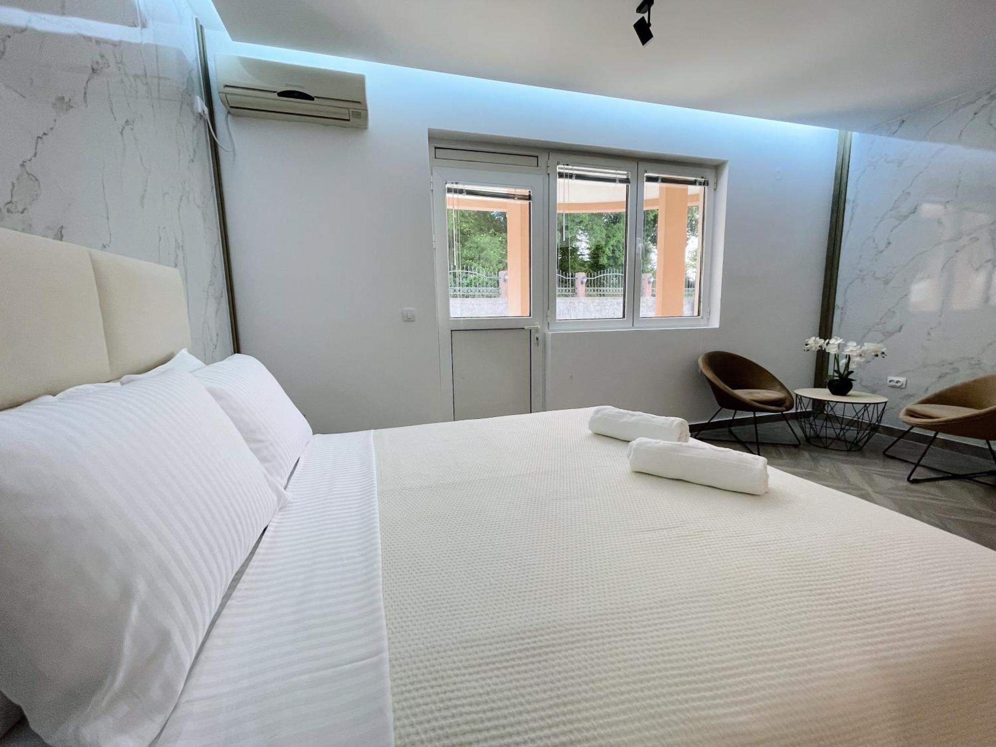 Guest House Koliqi - Hotel & Apartments Ulcinj Eksteriør billede
