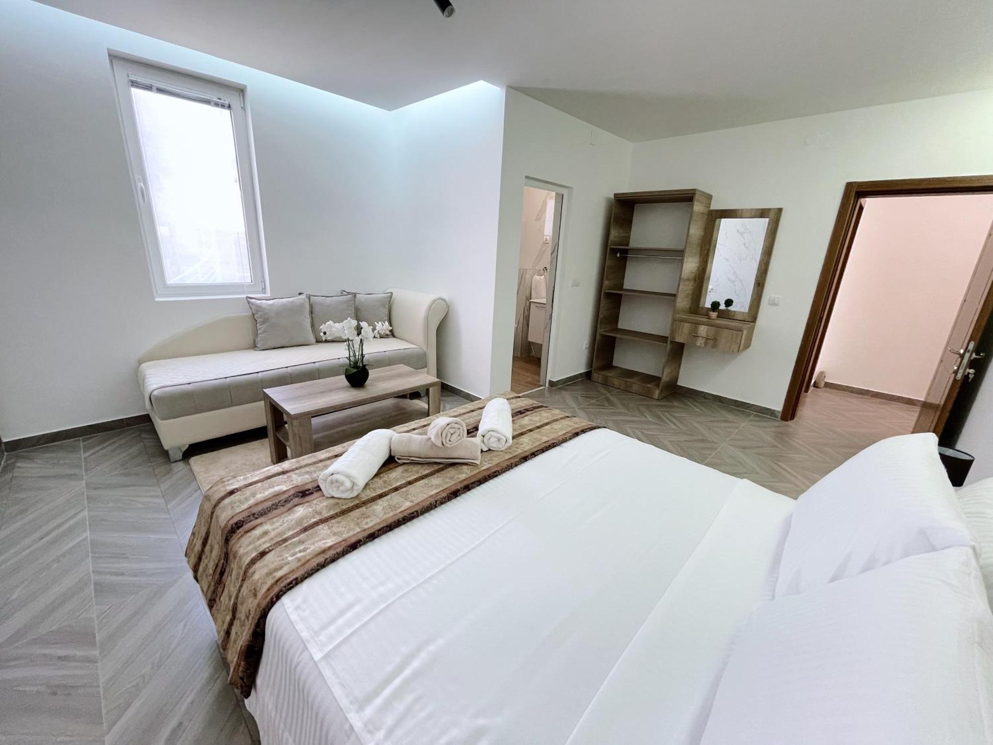Guest House Koliqi - Hotel & Apartments Ulcinj Eksteriør billede